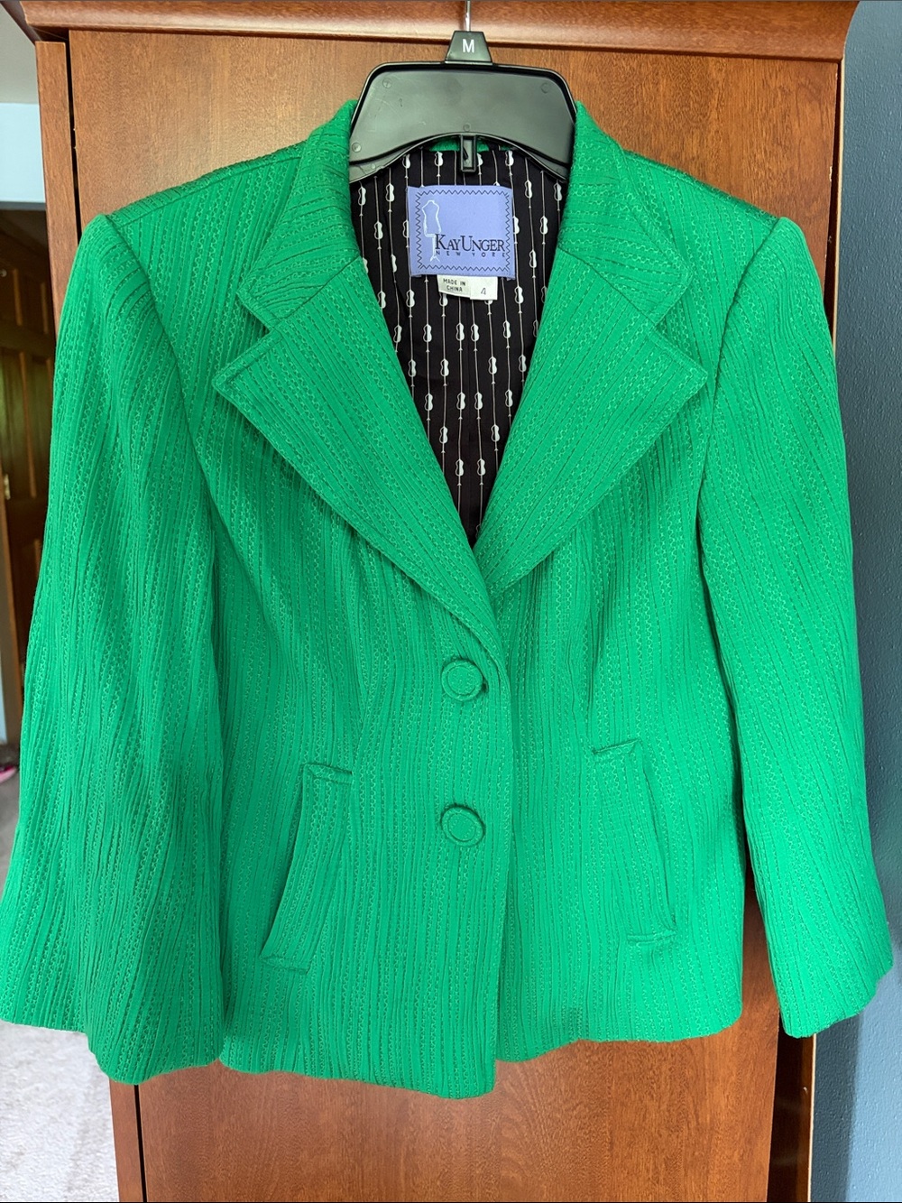 Kay Unger New York Vibrant Green Textured Two-Button Blazer size 4